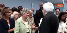 Mattarella a Linate, l'abbraccio con i parenti delle vittime dell'incidente aereo del 2001