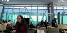 Volo FlyDubai, le immagini dei passeggeri all&rsquo;aeroporto di Tabuk in Arabia Saudita