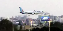 I passeggeri del volo flydubai atterrano a Tel Aviv