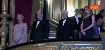 Mattarella all'Opera Garnier di Montecarlo con Alberto II e Charlene di Monaco