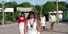 Brasile, il viaggio degli indigeni in Amazonia per andare alle urne