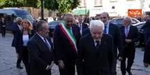 Mattarella accolto da un'ovazione al Teatro Massimo di Palermo per film sul missionario Biagio Conte