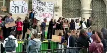 Francia, i licei d'elite di Parigi solidali con la protesta