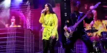 Laura Pausini si gode il ritorno a casa: show imponente e spettacolare