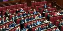 Protesta opposizioni alla Camera contro legge elettorale : "Legge truffa"