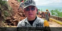 Messico, forti piogge causano una frana ad Acapulco
