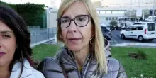 I fedeli al Gemelli: "Lunga vita al Papa, speriamo si rimetta presto"
