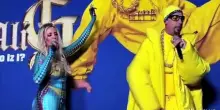 Sacha Baron Cohen porta Ali G sul red carpet e scherza su Trump