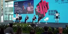TTG Rimini, un robot da AssoParchi per ragionare sul futuro