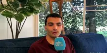 "&Eacute; un mondo difficile", Mottica tra Carotone e drammi generazionali