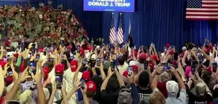 Trump contro Lebron James e il basket femminile: "Non rispettano l'inno"