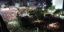 Serbia, 150mila in piazza per il comizio elettorale degli studenti
