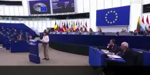 Proteste in Europa, l'eurodeputata Montero attacca i politici: "Siete parte del problema"