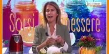 Sorsi di Benessere - Come si prepara la tisana di fiori di sambuco e camomilla