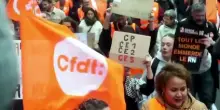 Francia, in migliaia manifestano a Orl&eacute;ans contro congresso RN