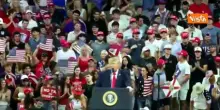Trump su deputata dem Ilhan Omar: Viene da Somalia, Paese peggiore al mondo, e vuole dettar legge