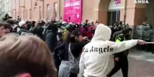 Torino, contatto fra manifestanti e Forze dell'ordine