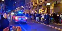 Ambulanza per un manifestante, fermato durante gli scontri a Bologna