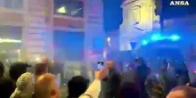 Corteo a Roma, manifestanti e Forze dell'ordine si fronteggiano in via V. E. Orlando