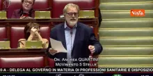Solidariet&agrave; Pd-M5s per Speranza su Commissione Covid, poi l'applauso al suo ingresso in Aula
