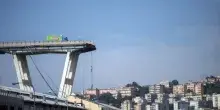 Sentenza crollo Ponte Morandi, 32 condanne per 177 anni di carcere. Familiari 43 vittime: &ldquo;A Castellucci va bene&hellip;&rdquo;. Il legale: &ldquo;Approccio intellettuale&rdquo;