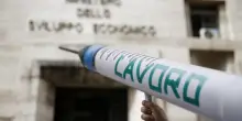 Perch&eacute; in Italia l&rsquo;occupazione &egrave; ai massimi storici ma chi lavora &egrave; sempre pi&ugrave; povero