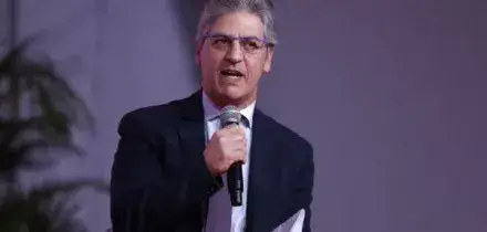 Paolo Petrecca, il giornalista-patriota recordman di sfiducie e gaffe: la telecronaca alle Olimpiadi che imbarazza TeleMeloni