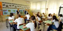 Scuola, tetto massimo a 20 studenti per aula: la proposta di legge popolare contro le classi pollaio