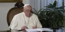 I rescripta di Papa Francesco sottratti alla conoscenza degli imputati, quel potere incondizionato di modificare la legge