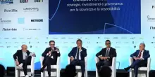 Energia, l’Italia in cerca di equilibrio tra transizione sicurezza e competitività