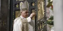Papa Leone XIV chiude la Porta Santa e apre alla pi&ugrave; grande sfida della Chiesa