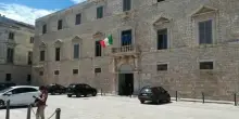 Voltaire, Solženicyn e gli inquisitori di Trani condannati per violenza sui testimoni e (solo) sospesi&hellip;