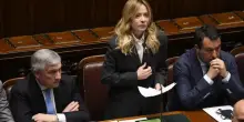 Prorogato il taglio delle accise. Il governo d&agrave; l&rsquo;ok al Piano casa: subito disponibili 60mila alloggi popolari