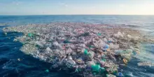 L&rsquo;isola di plastica nel Mediterraneo che spaventa l&rsquo;Italia: al largo dell&rsquo;Arcipelago Toscano 8 milioni di tonnellate di rifiuti