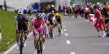 Arrivo Giro d&rsquo;Italia oggi, quarta vittoria per Vingegaard, Pellizzari alza bandiera bianca