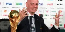 Mondiali 2026, quanto costano i biglietti delle partite: i prezzi sul sito della Fifa e sul mercato dei secondary ticket, &ldquo;come il gioco delle tre carte&rdquo;