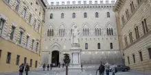 L&rsquo;assalto a Mps di Intesa e Bpm, il risiko &egrave; una questione di sovranit&agrave; finanziaria e competitivit&agrave; europea: il governo vigila ma strizza l&rsquo;occhio