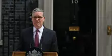 Finisce l&rsquo;era Starmer. Burnham si scalda ma la strada &egrave; in salita
