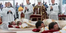I lefebvriani hanno spaccato la Chiesa. Nessuno pu&ograve; sottrarsi al potere del Papa