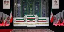 Funerali di Khamenei, il regime trasforma la sconfitta in propaganda. Colloqui con gli USA sospesi