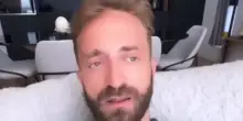 Stefano Corti punta da una zecca in Africa. Come sta l&rsquo;inviato de &ldquo;Le Iene&rdquo; ricoverato in ospedale