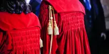 Cos&igrave; i magistrati si alzano lo stipendio da soli. Chi deve custodire i custodi?