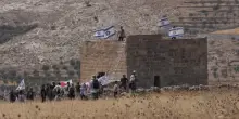 Detenuti palestinesi marchiati con numeri sulla fronte: gesto grave dell&rsquo;IDF. Ma il paragone con la Shoah &egrave; infame