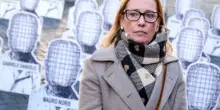 Ilaria Cucchi invoca l&rsquo;articolo 68 contro i pm di Ravenna, ma nel 2016 metteva in bacheca il volto di un indagato (poi assolto&hellip;)