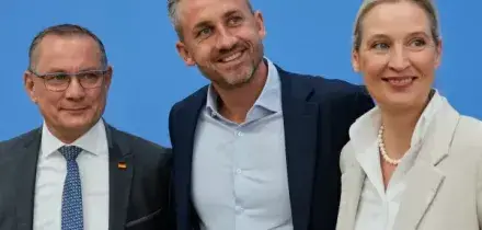 L&rsquo;ascesa dell&rsquo;AfD in Germania: &ldquo;L&rsquo;Islam &egrave; incompatibile con la Germania, l&rsquo;immigrazione mette in difficolt&agrave; la nostra scuola. L&rsquo;arroganza dell&rsquo;Ovest percepibile fin dalla riunificazione&rdquo;