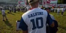 Pontida 2026, il motto &egrave; &ldquo;Non passa lo straniero&rdquo;. Il terreno scivoloso sotto i piedi di Salvini