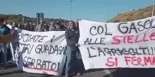 Caro carburanti, la rabbia degli agricoltori torna a infiammare le strade italiane