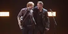 Macklemore inneggia alla &ldquo;Palestina libera&rdquo; e il proprietario dello stadio gli chiude le porte. Salta il concerto con Ed Sheeran
