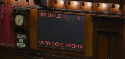 Melonellum tra preferenze, premio di governabilit&agrave; (42%) e la contesa sulla norma anti-cespuglio (2%) cara a Mattarella