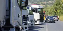 Stop autotrasportatori: a Gela manca l&rsquo;acqua nei supermercati. &ldquo;I clienti hanno paura, fanno scorta&rdquo;